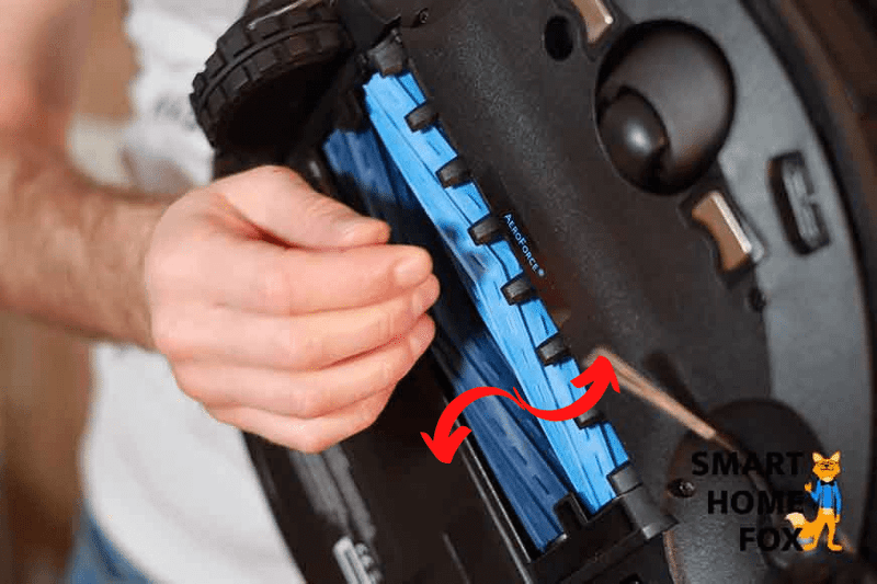 Es wird mit Pfeilen gezeigt, dass sich die Gummibürsten des Ecovacs Deebot T9 AIVI entgegengesetzt drehen